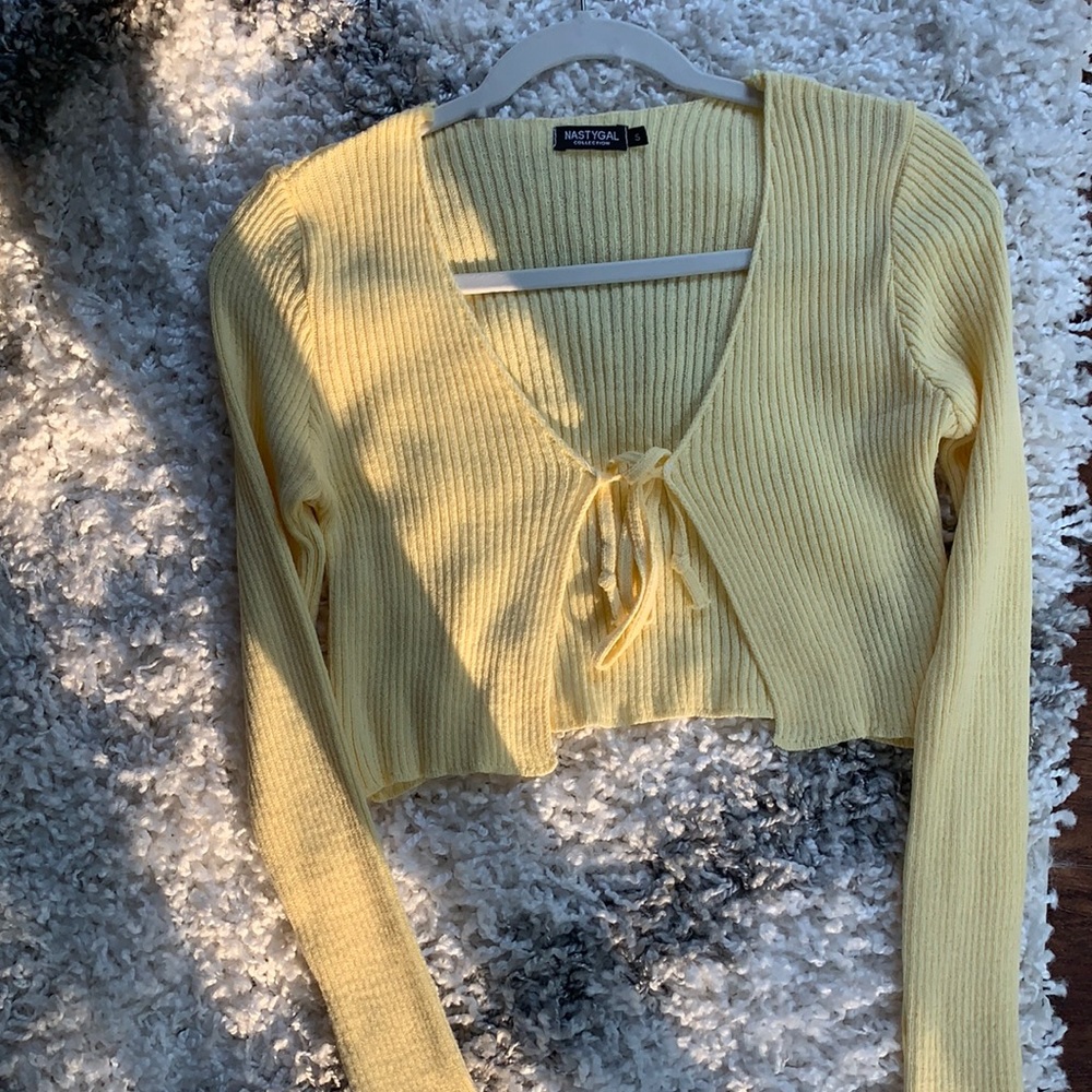 Nasty gal yellow crop tied top